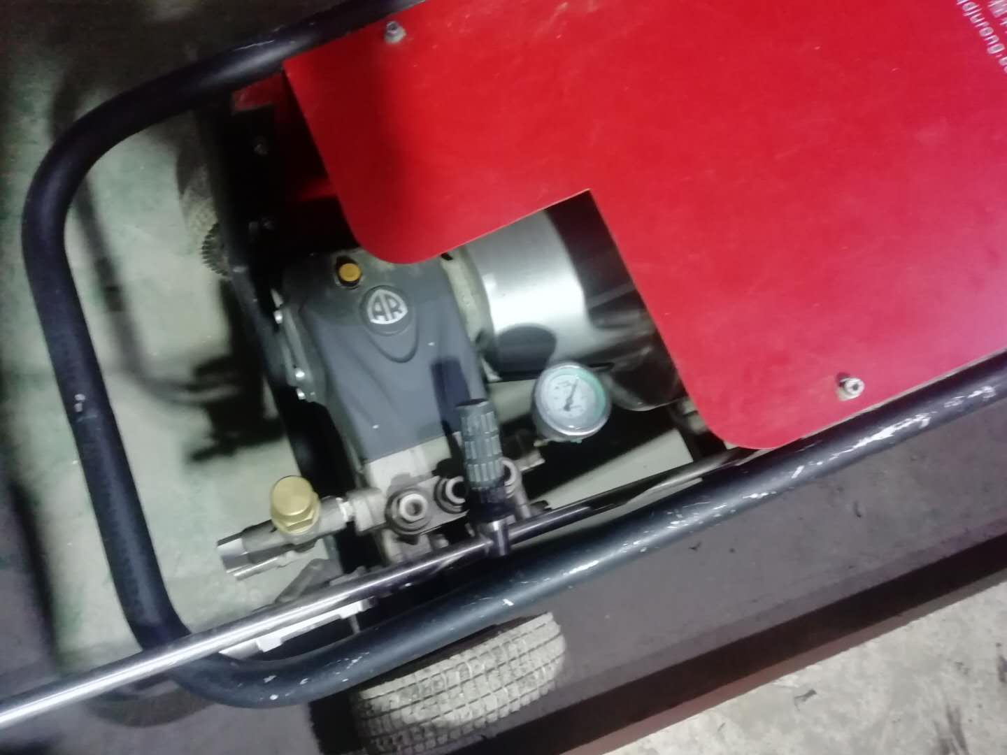 1557720509873396.jpg 高壓清洗機(jī),進(jìn)口高壓清洗機(jī),高壓清洗機(jī)價(jià)格,超高壓清洗機(jī)