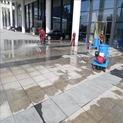 車間廣場(chǎng)地面清洗