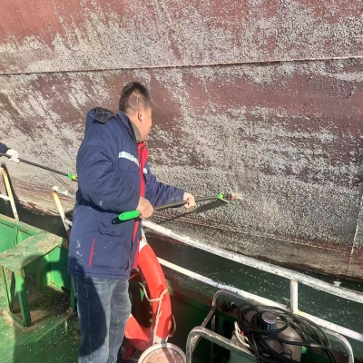 磁吸爬壁清洗機(jī)器人：航運清洗的智能革新與安全升級